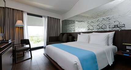 IZE Seminyak Room Type - Club Double Room