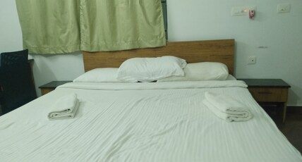 La Four Seasons - A Luxury Resort Room Type - King House 2 BHK