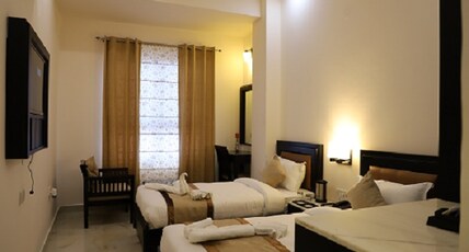 HOTEL BAHIA HEIGHTS Room Type - Deluxe Twin Bed