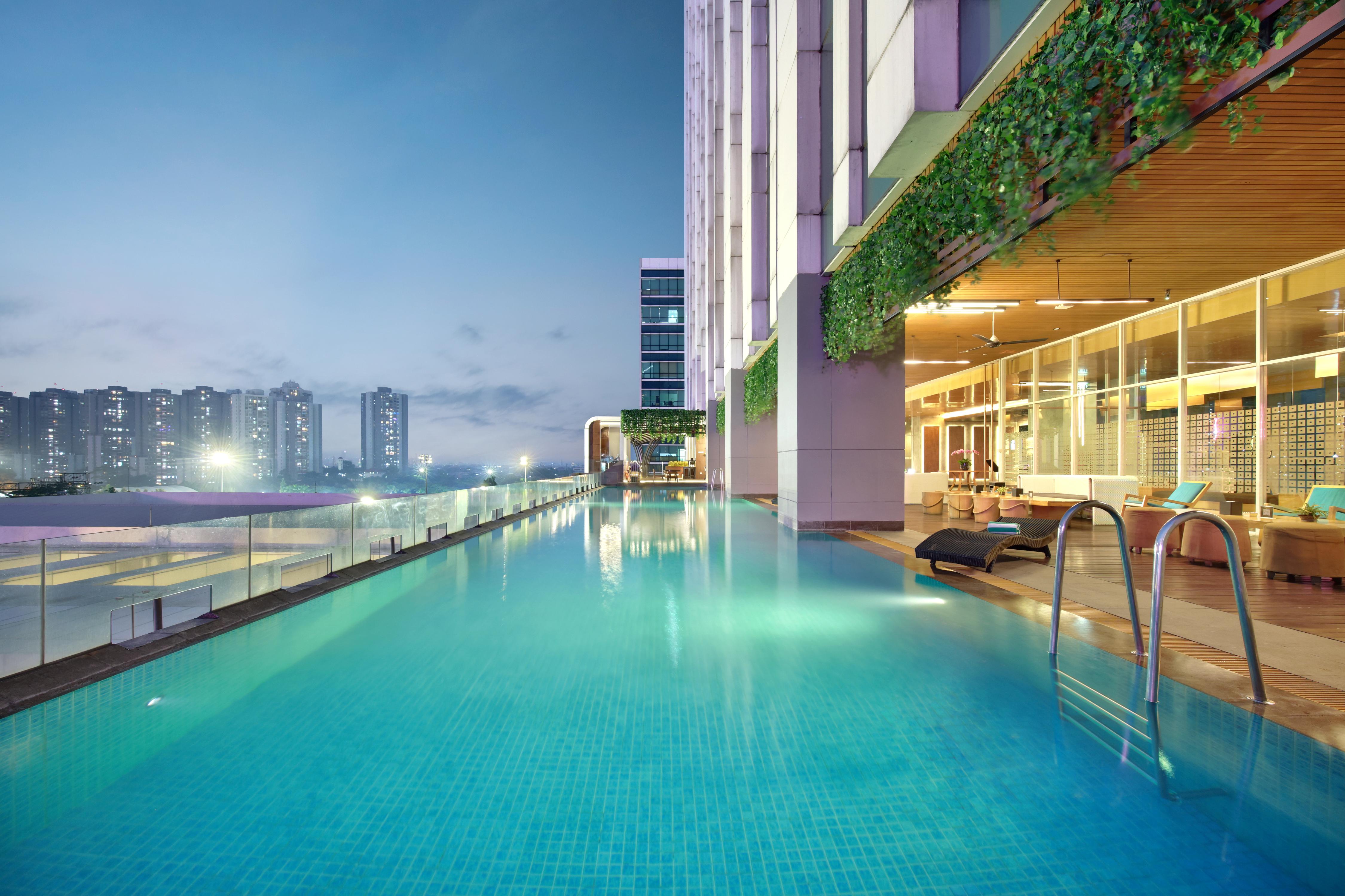JS Luwansa Hotel and Convention Center - Tap to explore photos