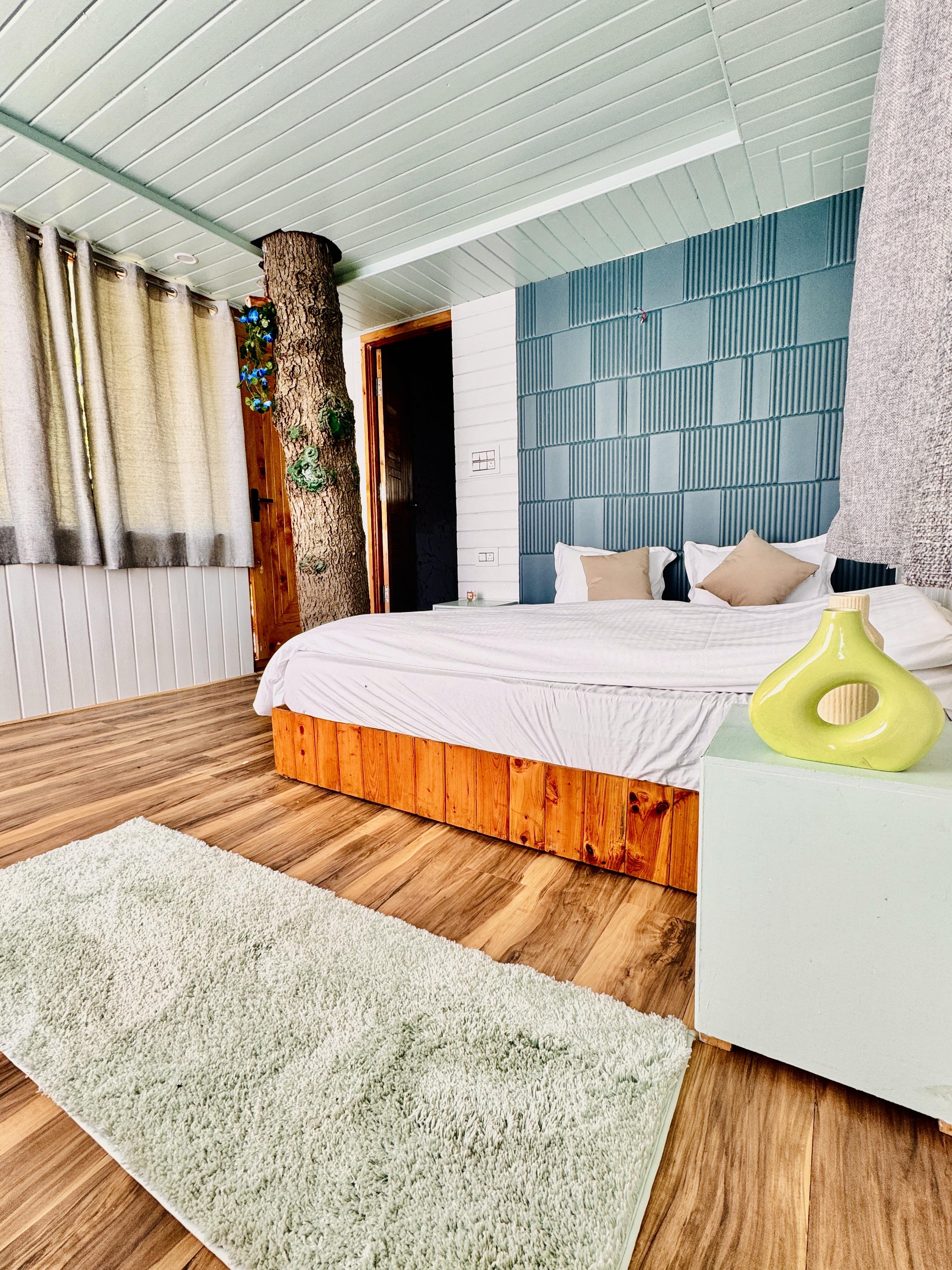 Kaivalya Treehouse with Jacuzzi - Tap to explore photos