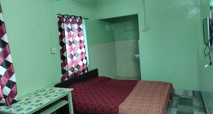 Sakthi Complex Lodge Room Type - Deluxe Room