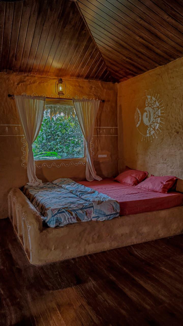 Hidden peaks mud house cottages - Tap to explore photos