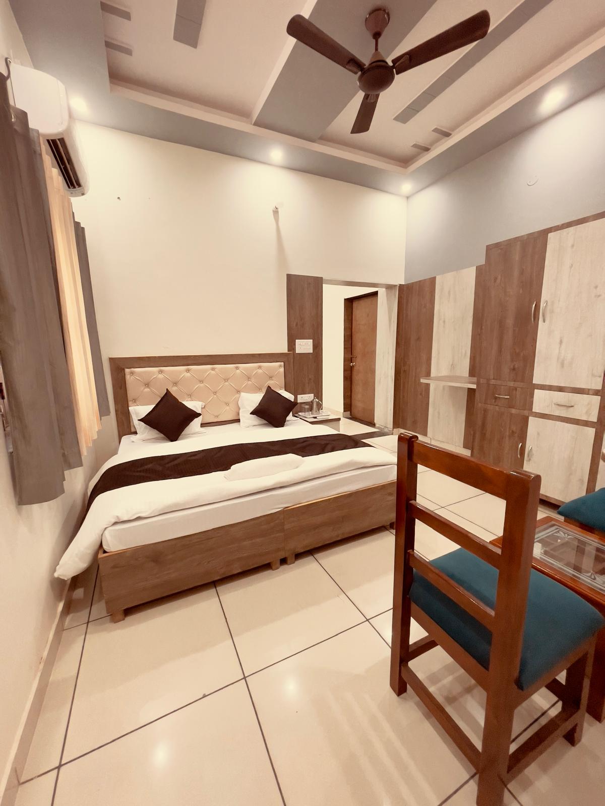 Vishram Home Staty - Tap to explore photos