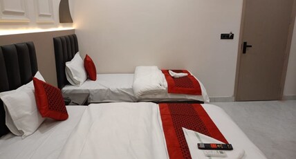 Del Fox Shanti Residency New Delhi Room Type - Triple Bedroom