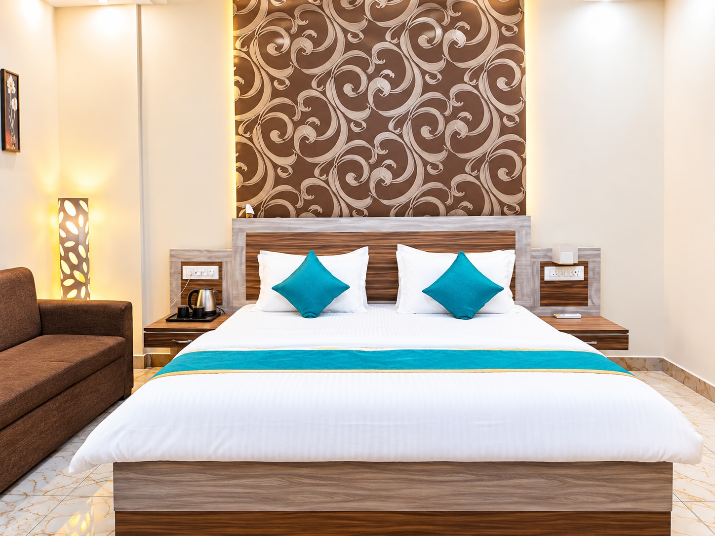 Hotel Geeta Garden - Tap to explore photos