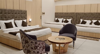 Hotel Jai Palace Room Type - Supper Deluxe Six Bed AC Room