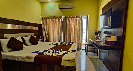 Hotel Apana with Sea face pure veg Restaurant Room Type - Sea Side Double Bed AC Room