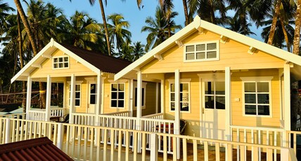 Cocos Beach Resort Room Type - King Suite with Ocean View