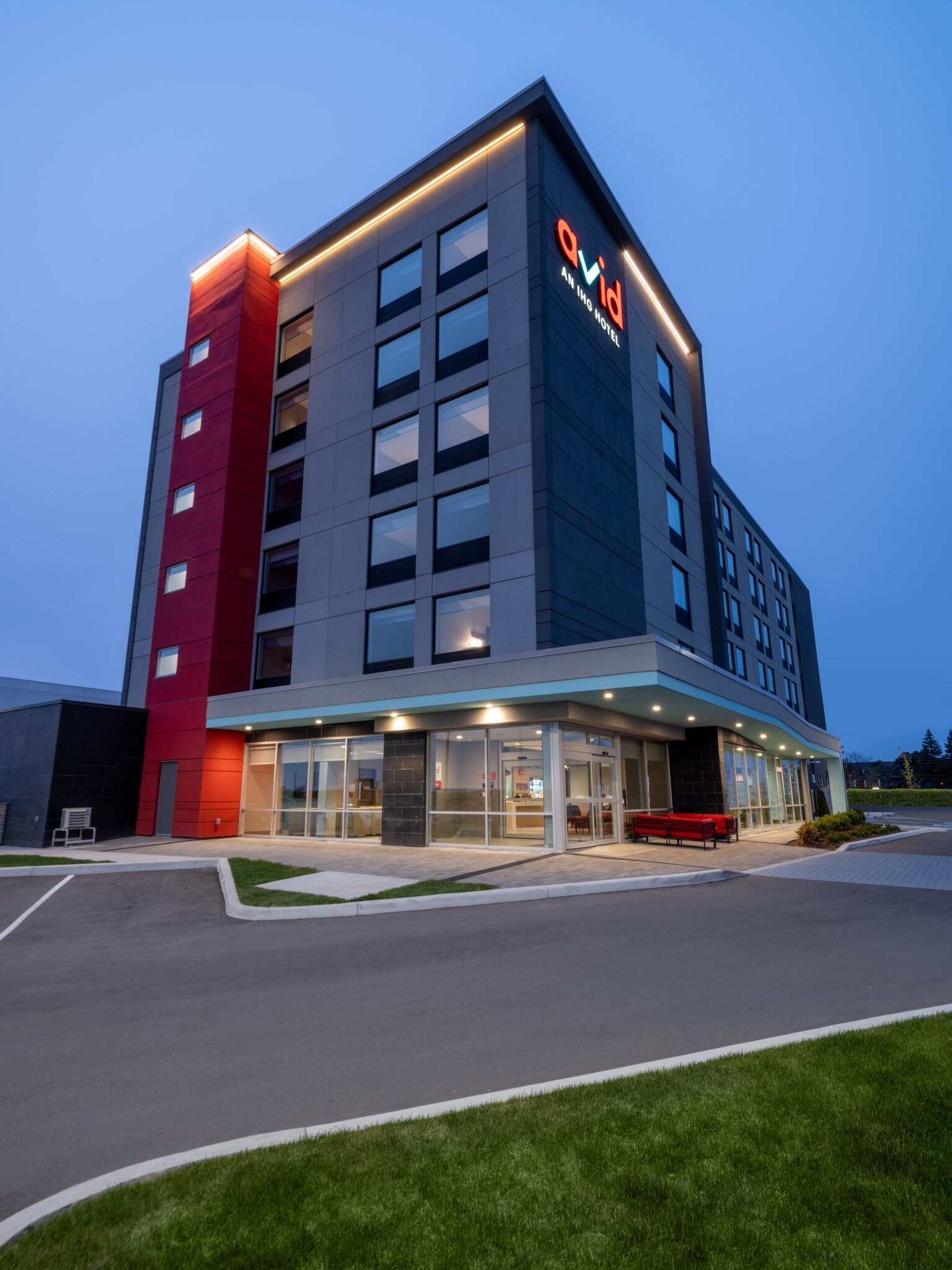 avid hotels TORONTO - VAUGHAN SOUTHWEST - Tap to explore photos