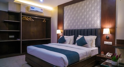 Hotel Alaknanda Room Type - Deluxe Room Hotel Alaknanda Room Type - Deluxe Room