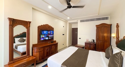 Hotel Shringar Mahal near Chaar Dham Vrindavan Room Type - Executive Room with City View Hotel Shringar Mahal near Chaar Dham Vrindavan Room Type - Executive Room with City View