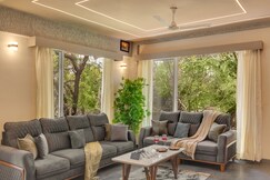 SaffronStays Playground