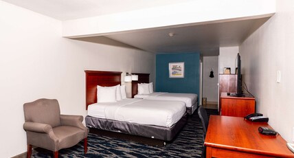 Best Western Paradise Inn Room Type - 2 Queen Beds, Non-Smoking, Coffee Maker, Hairdryer, Continental Breakfast Best Western Paradise Inn Room Type - 2 Queen Beds, Non-Smoking, Coffee Maker, Hairdryer, Continental Breakfast