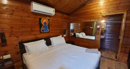 Lotus Sutra Beachfront Resort Room Type - Front Sea view cottages