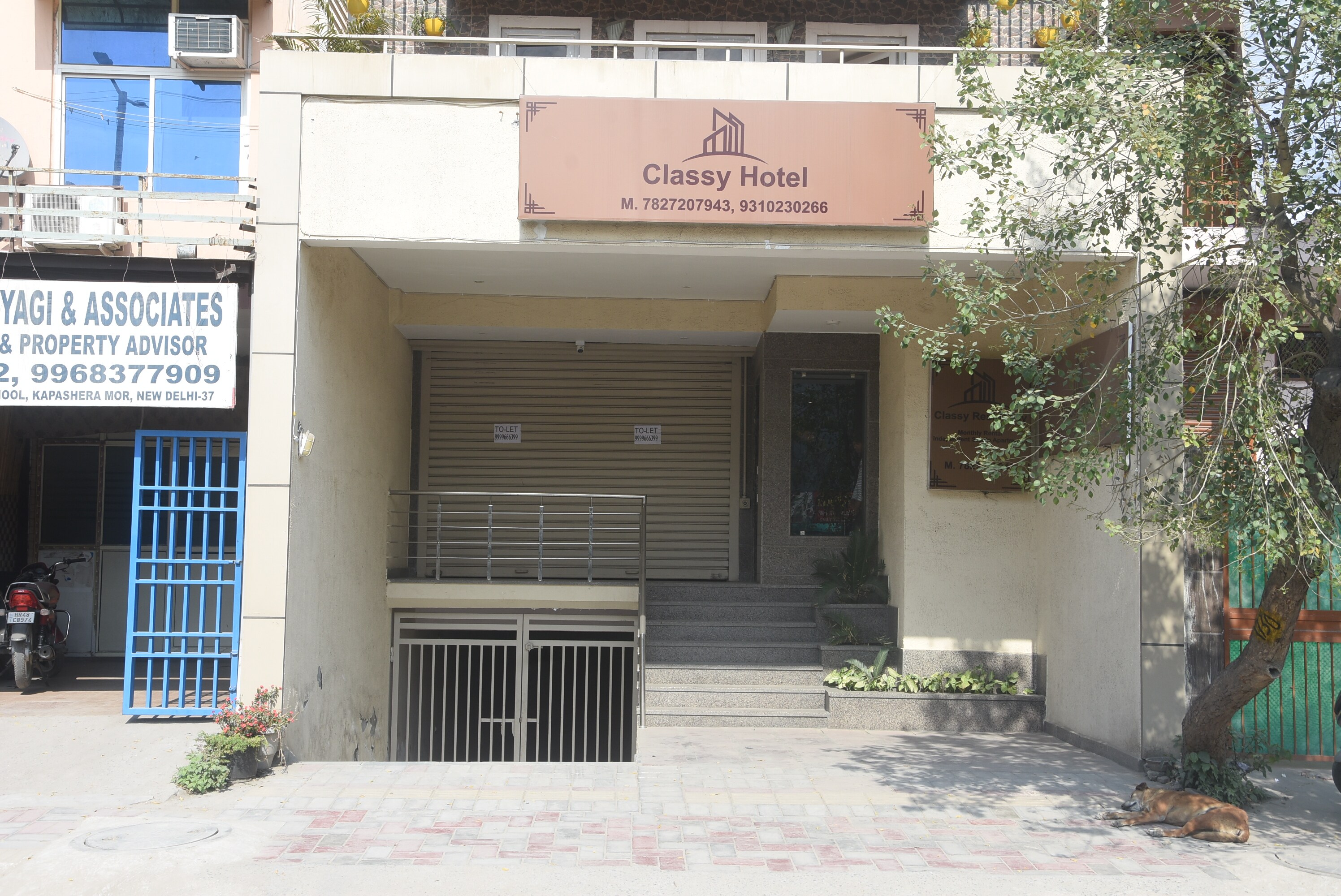 Classy Hotel - Tap to explore photos
