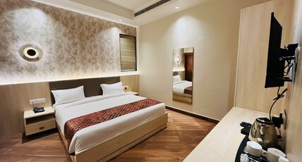 Four Leaf Hotel Arjuna Manor, Varanasi Room Type - Deluxe Room Garden View