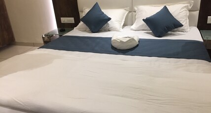 Hotel Supreme and Guest House Room Type - Standard Room