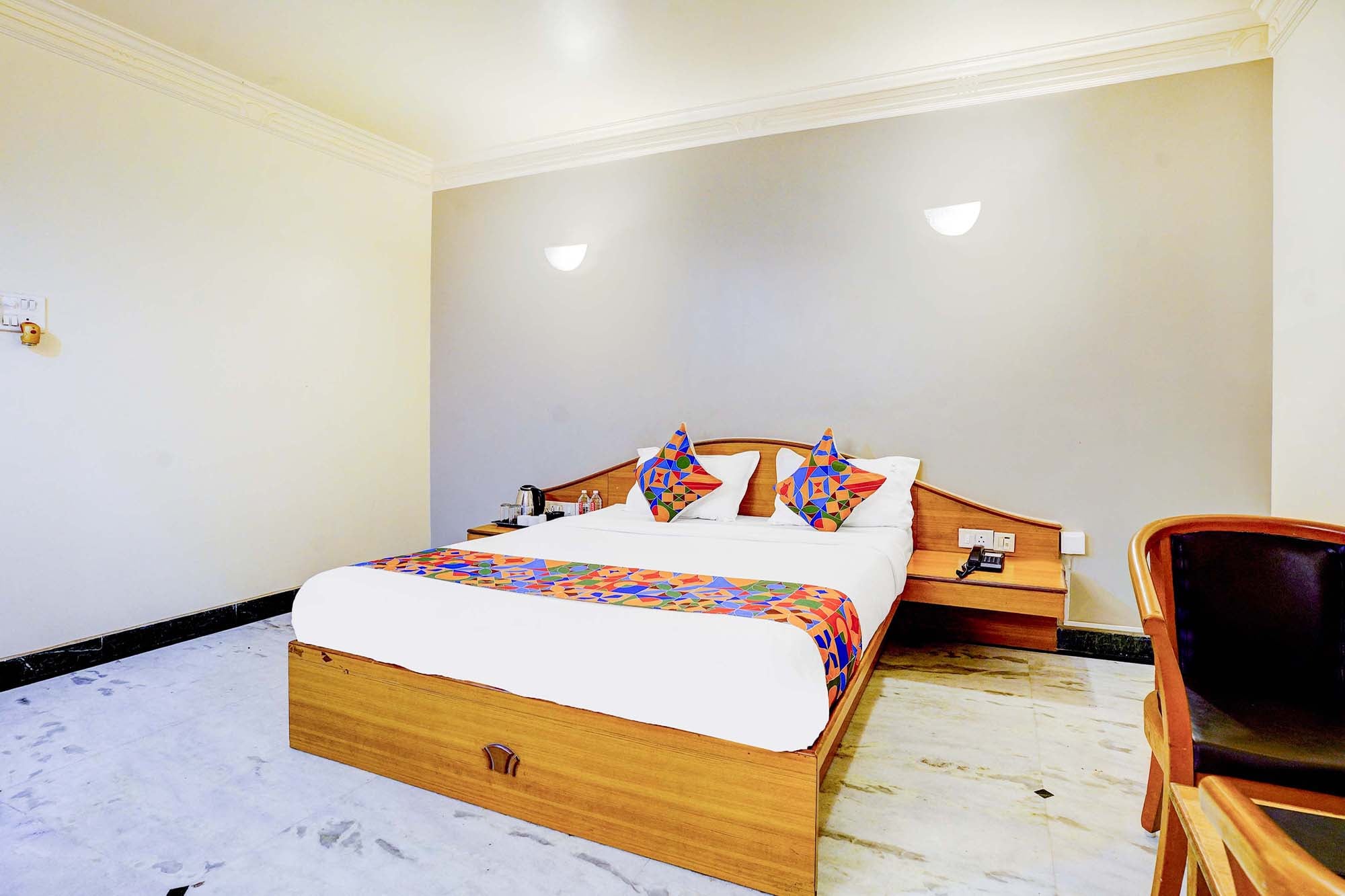FabHotel Ratna Regency - Tap to explore photos