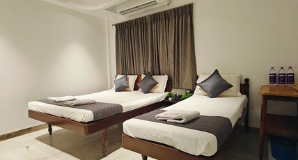 Woodlands Inn Room Type - Standard Triple
