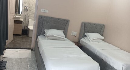 Krishna Homestay Room Type - Premium Twin Bed AC Room 2nd Floor