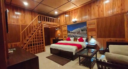 Hotel Rajmahal(Heritage) Room Type - Family roon 4 Bedded Non View