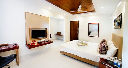 Raj Residency Room Type - Deluxe Room