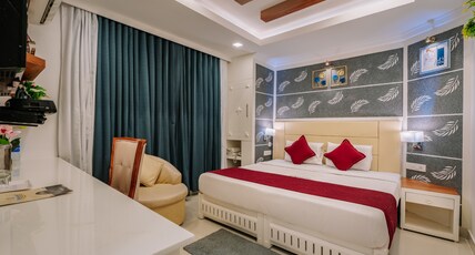 Excellency Airport Hotel Room Type - Deluxe Room AC