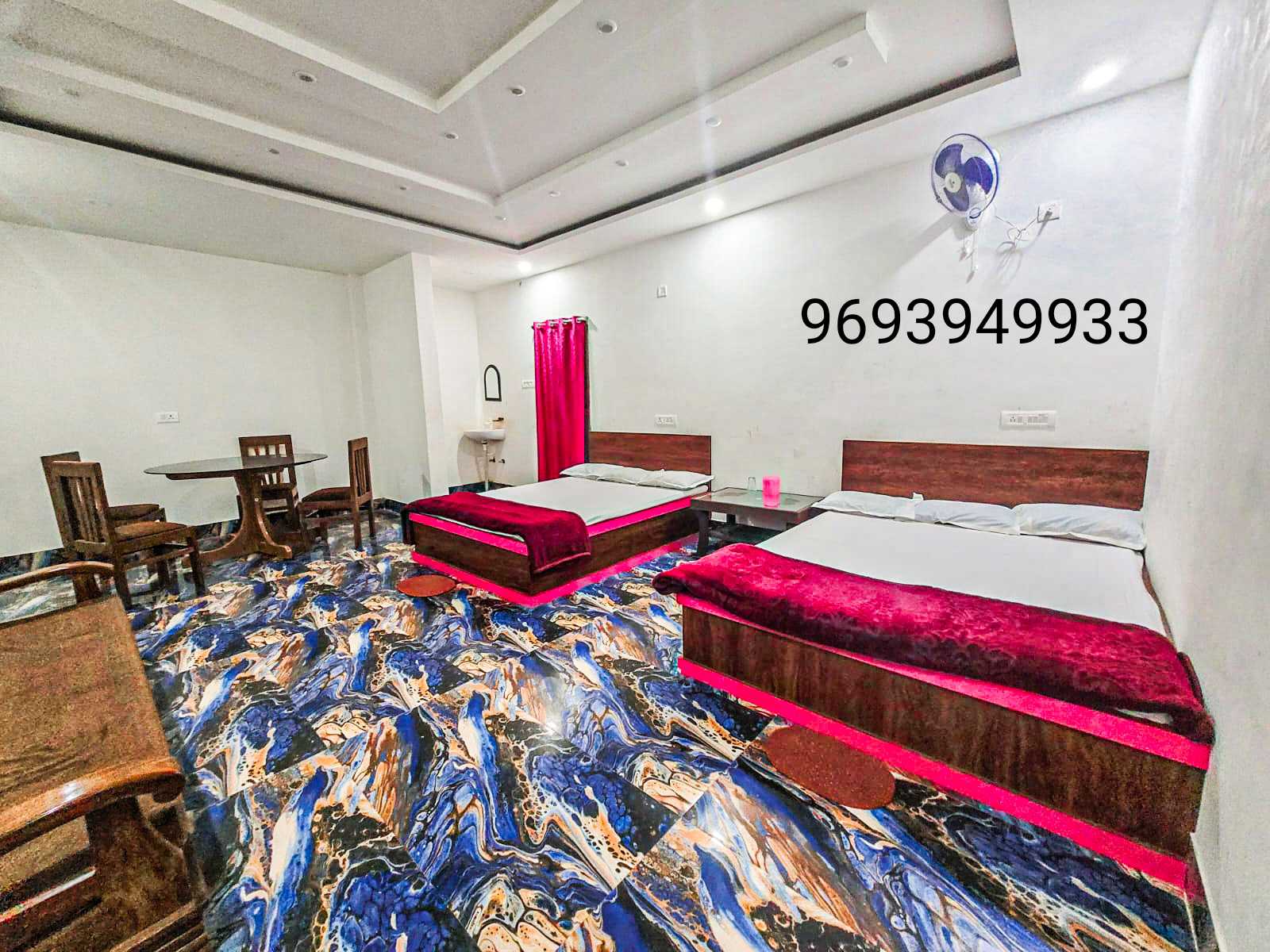 Hotel O Parinay - Tap to explore photos