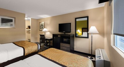 Best Western Adena Inn Room Type - 2 Double Beds, Non-Smoking, High Speed Internet Access, Microwave And Refrigerator, Coffee Maker, Ha Best Western Adena Inn Room Type - 2 Double Beds, Non-Smoking, High Speed Internet Access, Microwave And Refrigerator, Coffee Maker, Ha