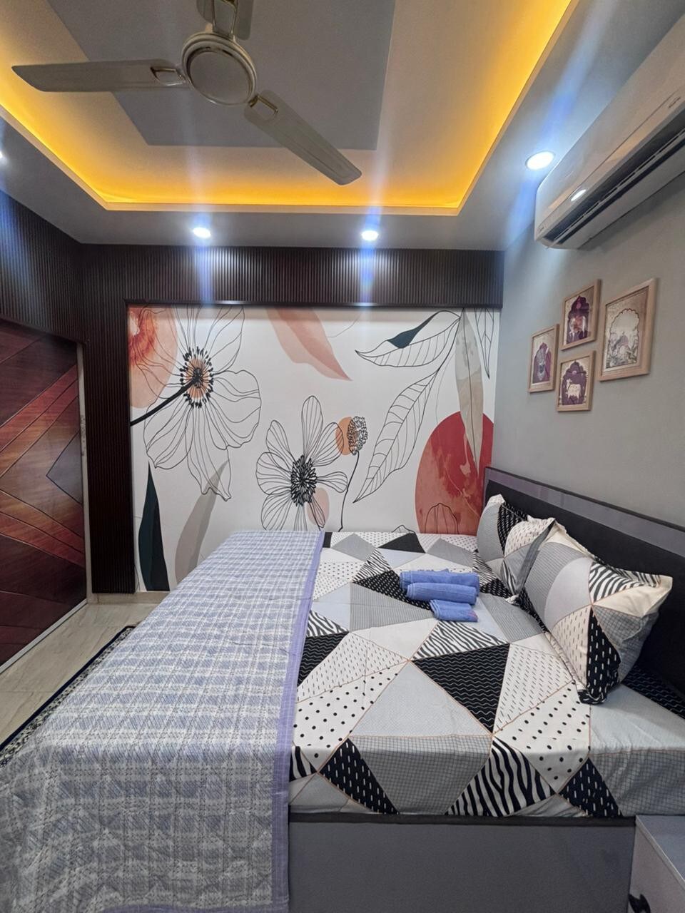 PeacefulStudioC greater kailash BudgetFriendly - Tap to explore photos