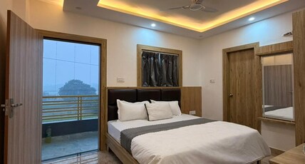 BHANUDEY INN Room Type - Deluxe Room With Balcony