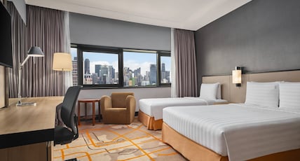 Holiday Inn Singapore Atrium Room Type - 1 Double and 1 Single Standard Lounge Access Holiday Inn Singapore Atrium Room Type - 1 Double and 1 Single Standard Lounge Access