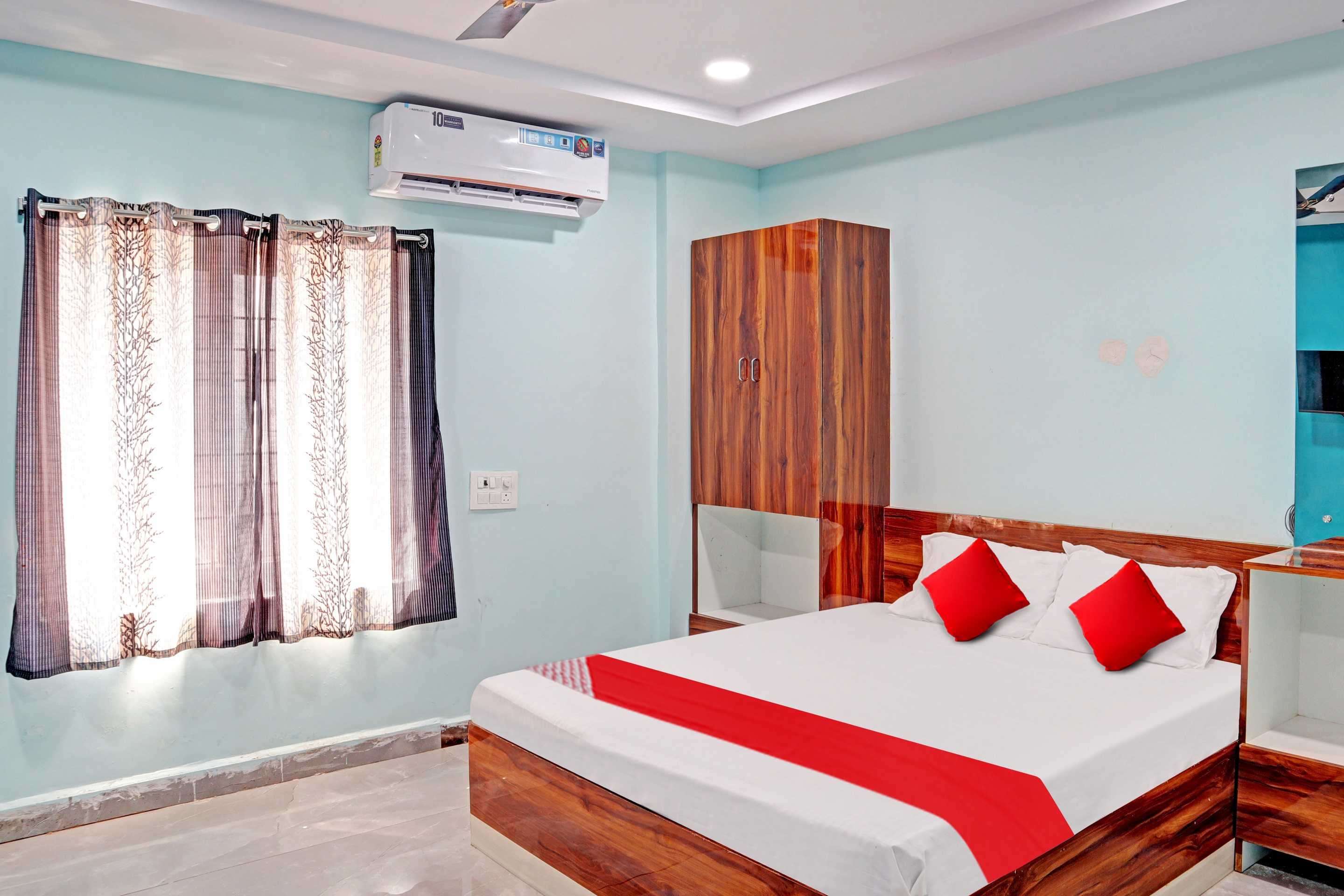 Super Hotel O SAI LEELA RESIDENCY - Tap to explore photos