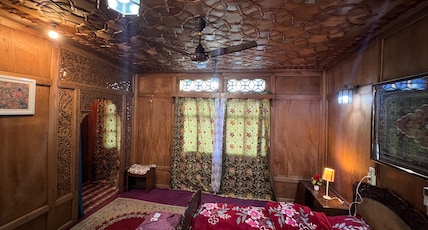Houseboat yemberzal Room Type - Bedroom 3