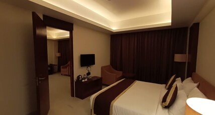 Hotel Parmeshwari Room Type - Executive Suite Room