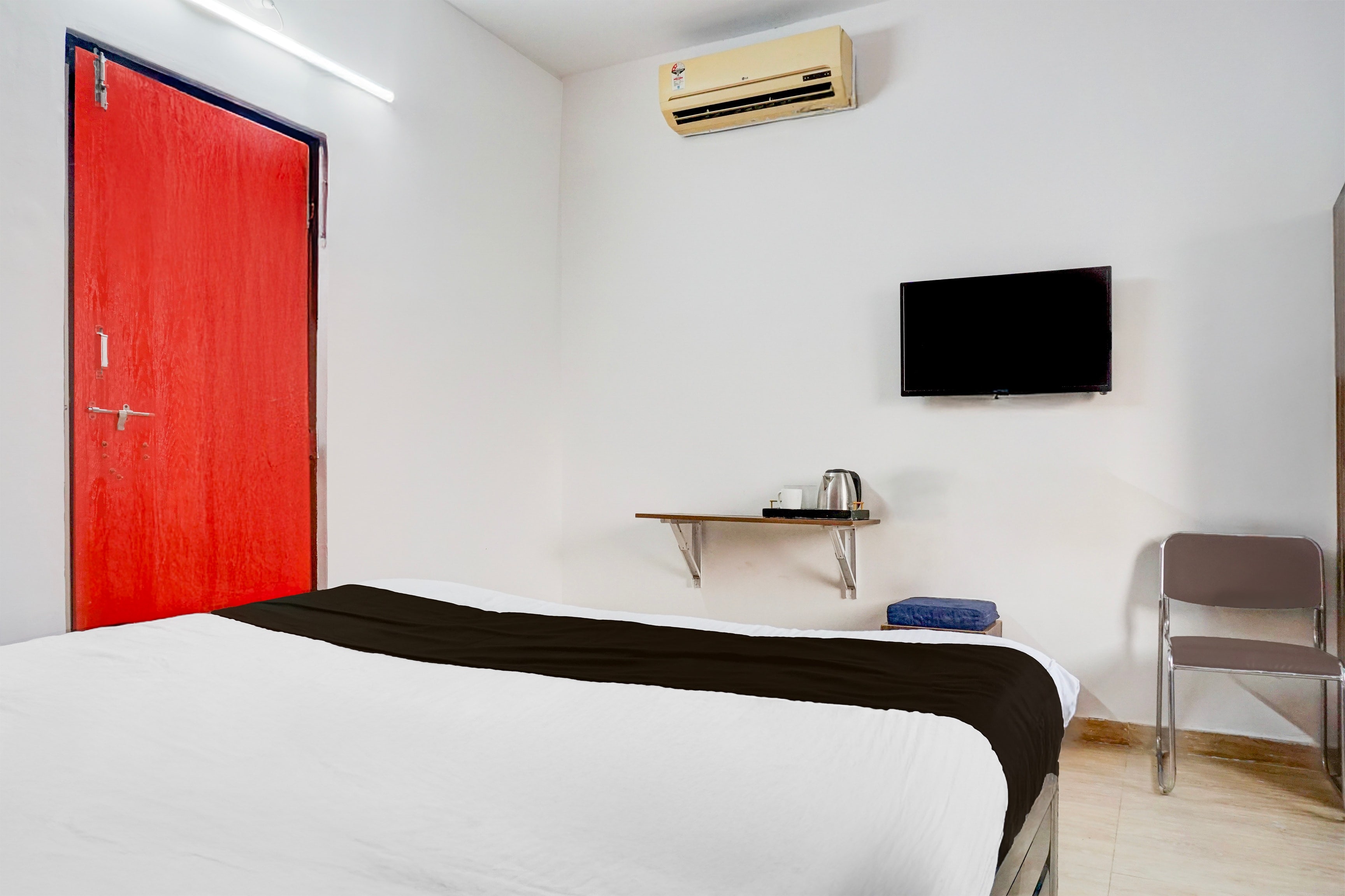 Super Hotel O Dhanori Near Pune Airport - Tap to explore photos