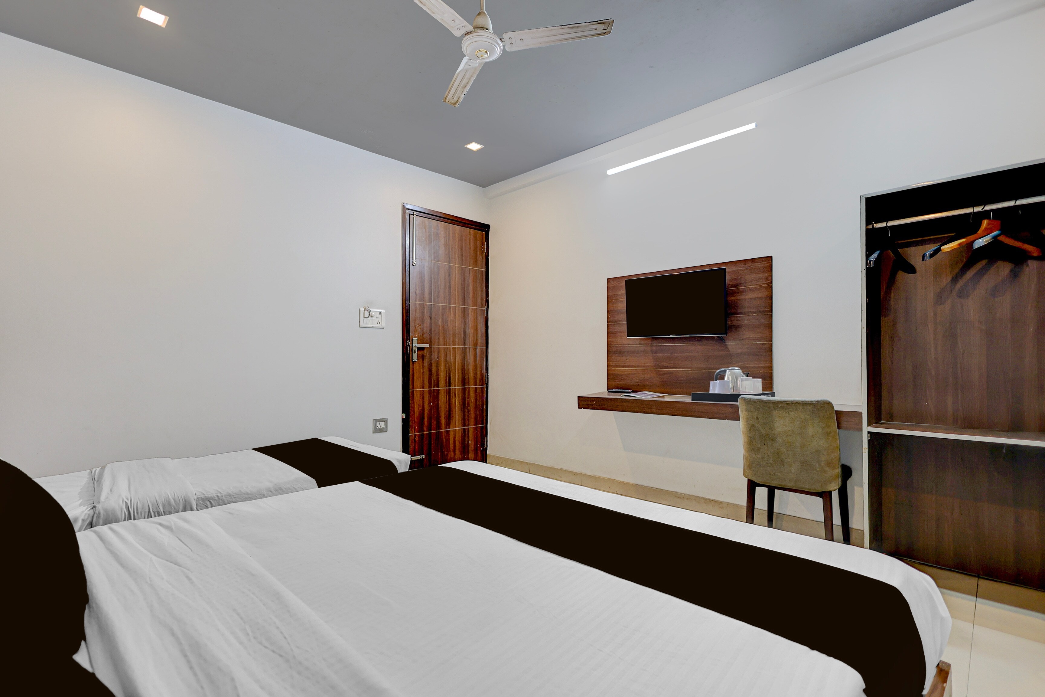 Townhouse Ranipur Mor Formerly Parmila Inn - Tap to explore photos