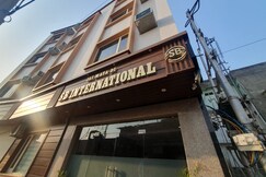 Hotel S B International Guest House