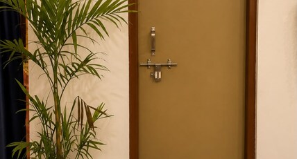 Dev Kothi | Boutique Homestay | Kamachha Varanasi Room Type - Deluxe Room.