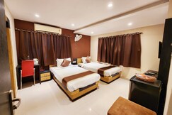 Hotel Saad -1 km from Biswa Banga Mela Prangan