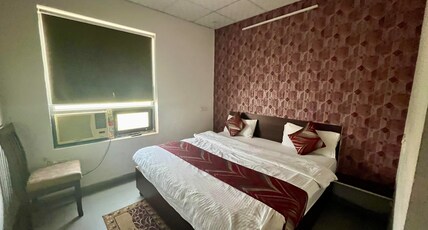 Hotel The Dream Room Type - AC Deluxe Room