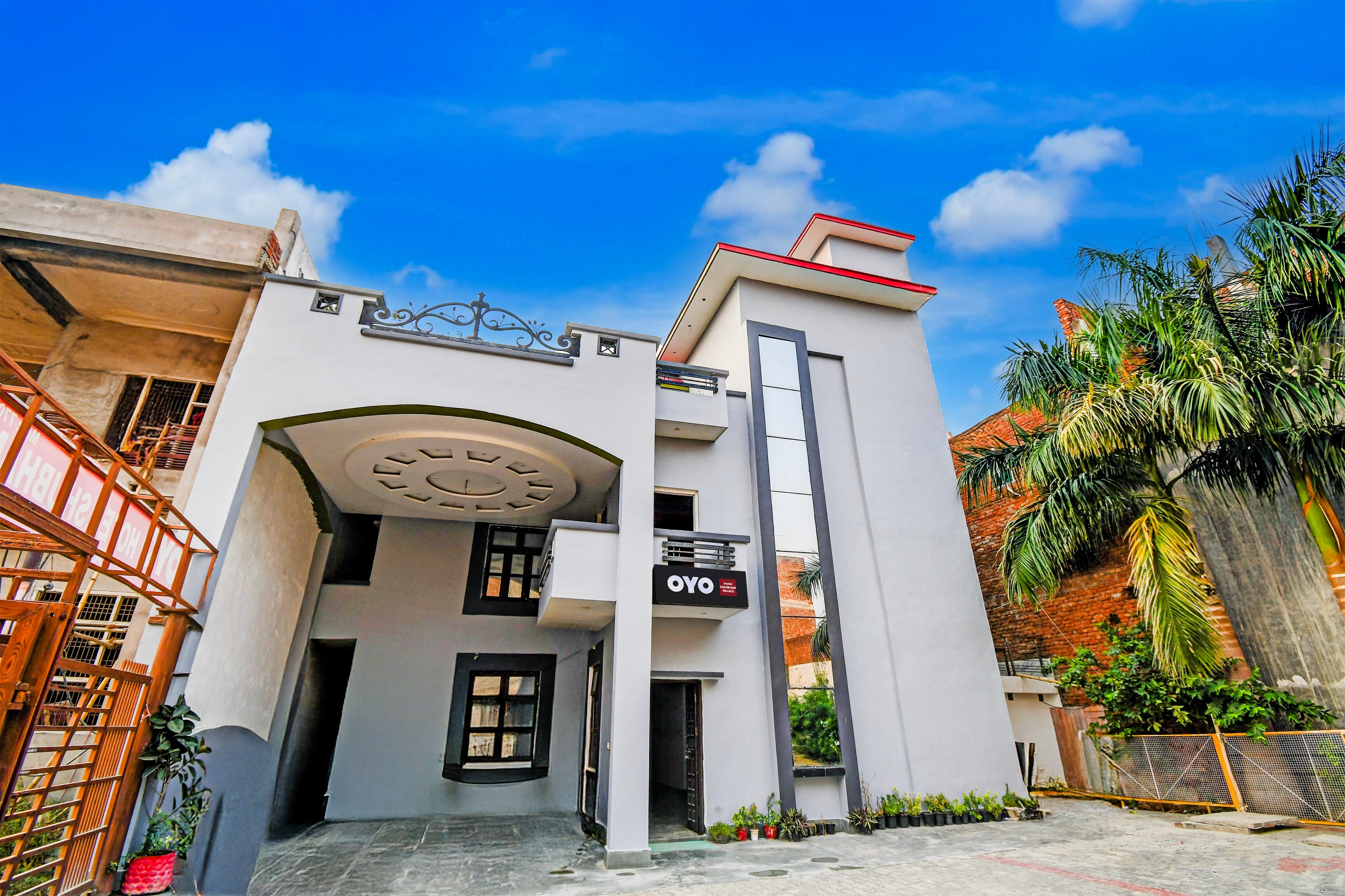 Hotel O SHUBHAM PALACE - Tap to explore photos