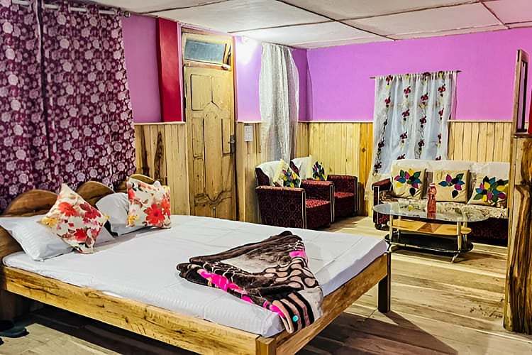 Girikunj Homestay - Tap to explore photos