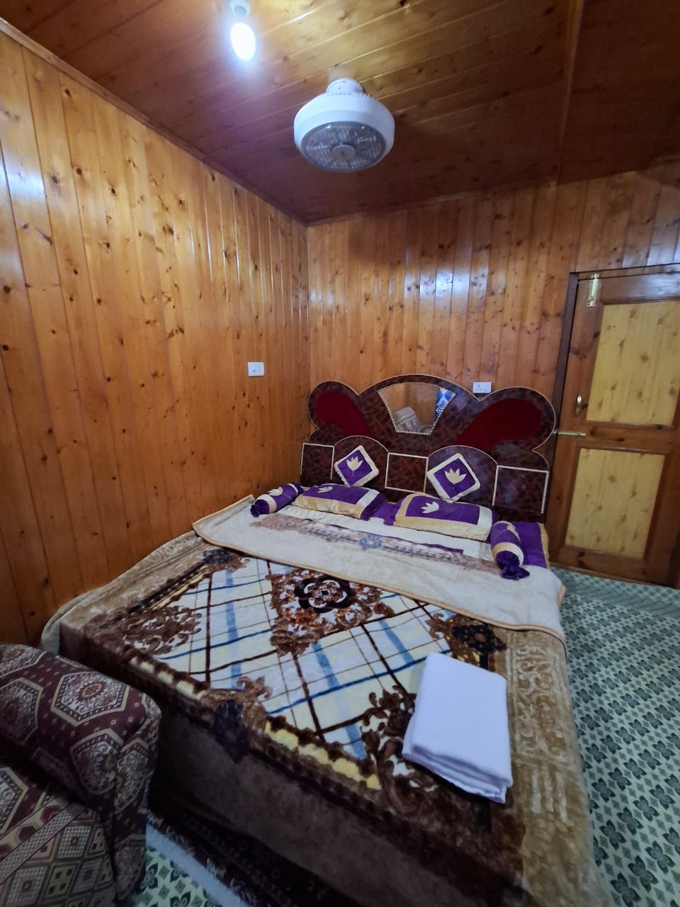 Qazi Guest House - Tap to explore photos