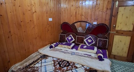 Qazi Guest House Room Type - Deluxe Room