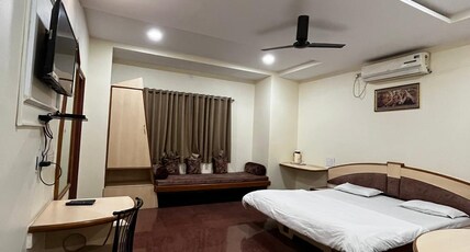 Hotel Ambassador Executive Room Type - Suit Room