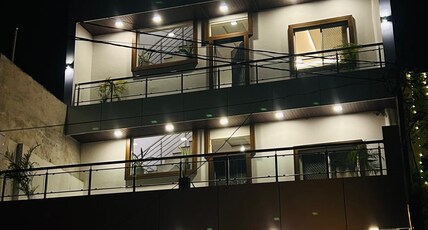 Hotel Padmashree Room Type - Deluxe Room