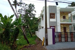 HILL CROWN WONDER PALACE