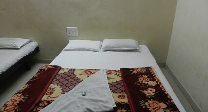 Hotel Centre Palace Room Type - Triple Room Non AC